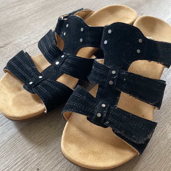 Vionic Corra Suede Wedge Sandals - Picture 2 of 8